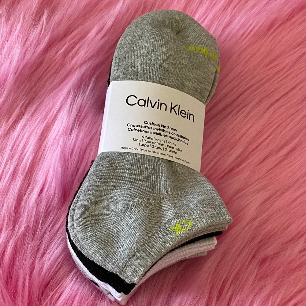 NWT Calvin Klein 6 Pairs MultiColor No Show Socks